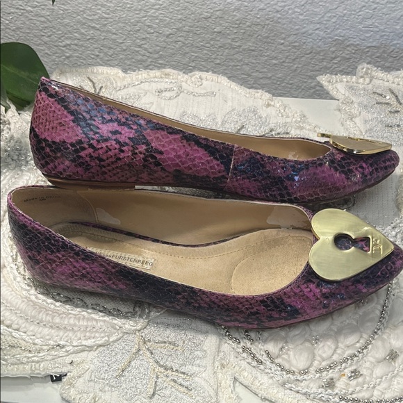 DVF Heart-Embellished Fushia Python Flats - Picture 6 of 16
